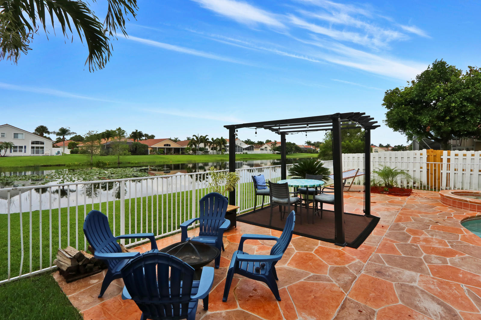 WINSTON TRAILS PAR 16 - Residential