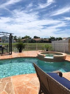 WINSTON TRAILS PAR 16 - Residential