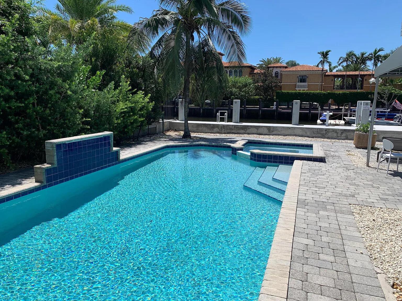 RIO VISTA ISLES - Residential