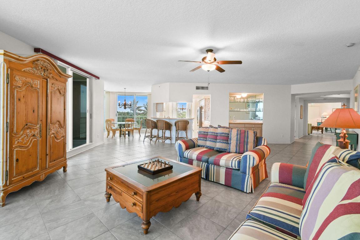 REGENCY ISLAND DUNES - Residential