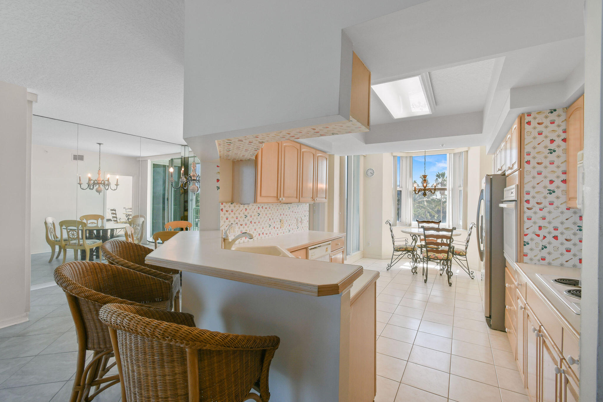REGENCY ISLAND DUNES - Residential