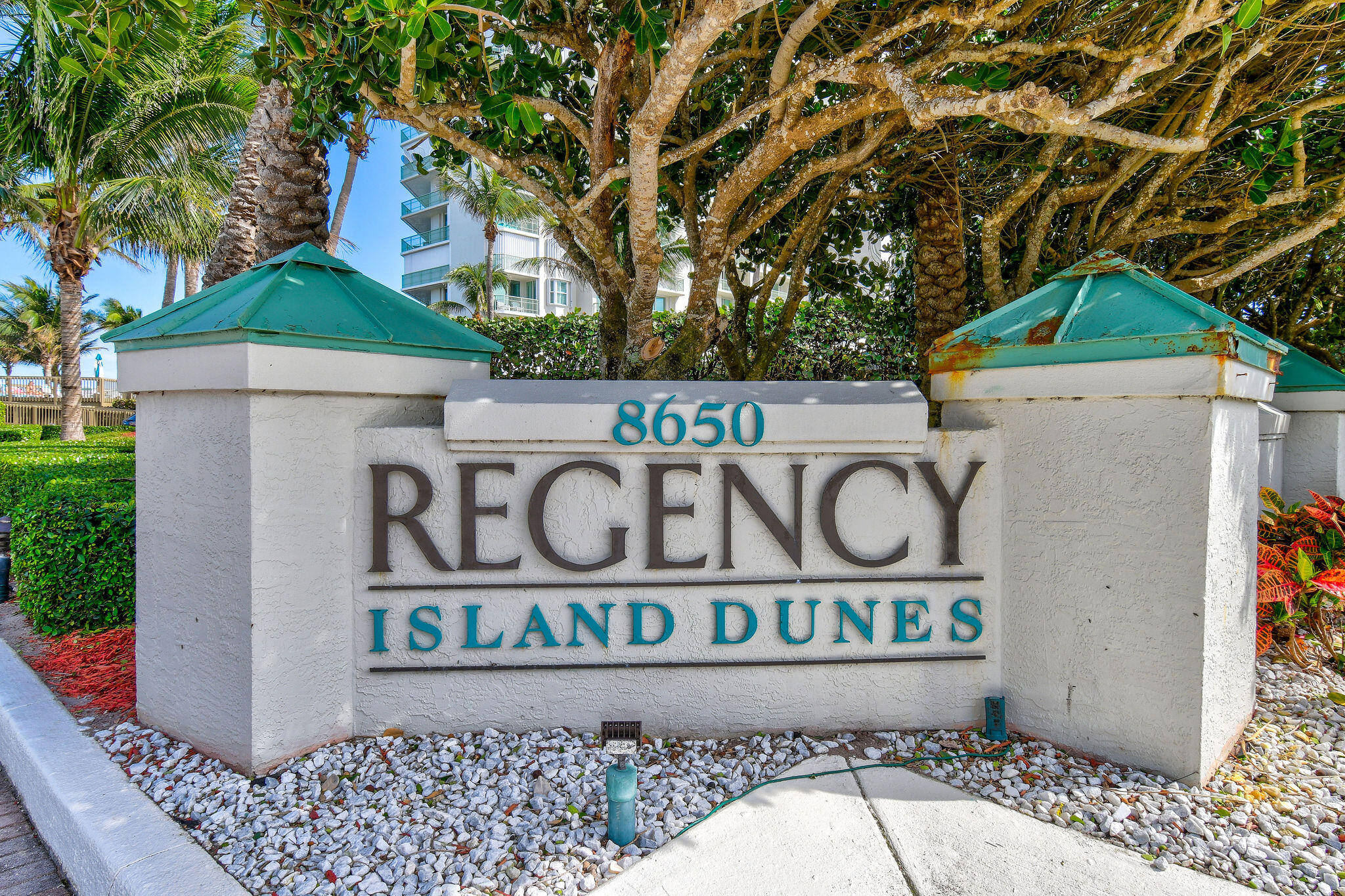 REGENCY ISLAND DUNES - Residential