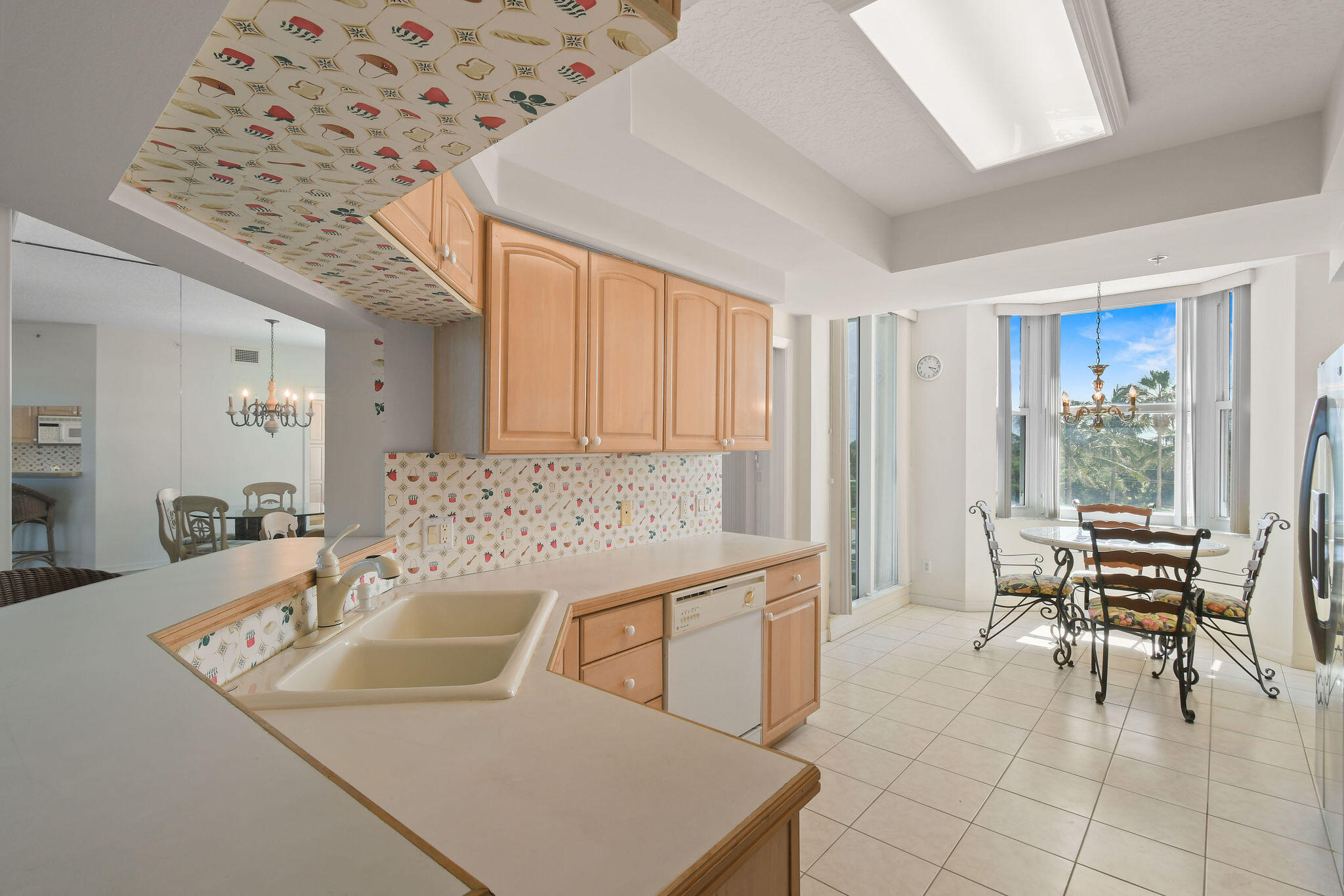 REGENCY ISLAND DUNES - Residential