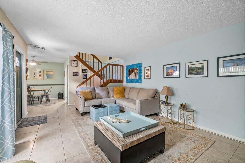 Photo of 2120 21st Lane, Palm Beach Gardens, FL 33418 (MLS # R10958425)