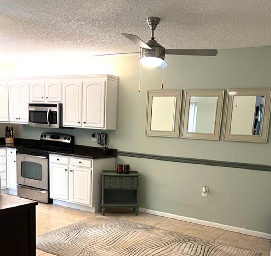 Photo of 2120 21st Lane, Palm Beach Gardens, FL 33418 (MLS # R10958425)