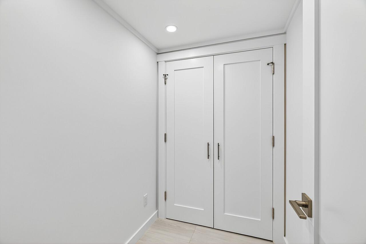 BEACH HOUSE COTTAGES - Residential