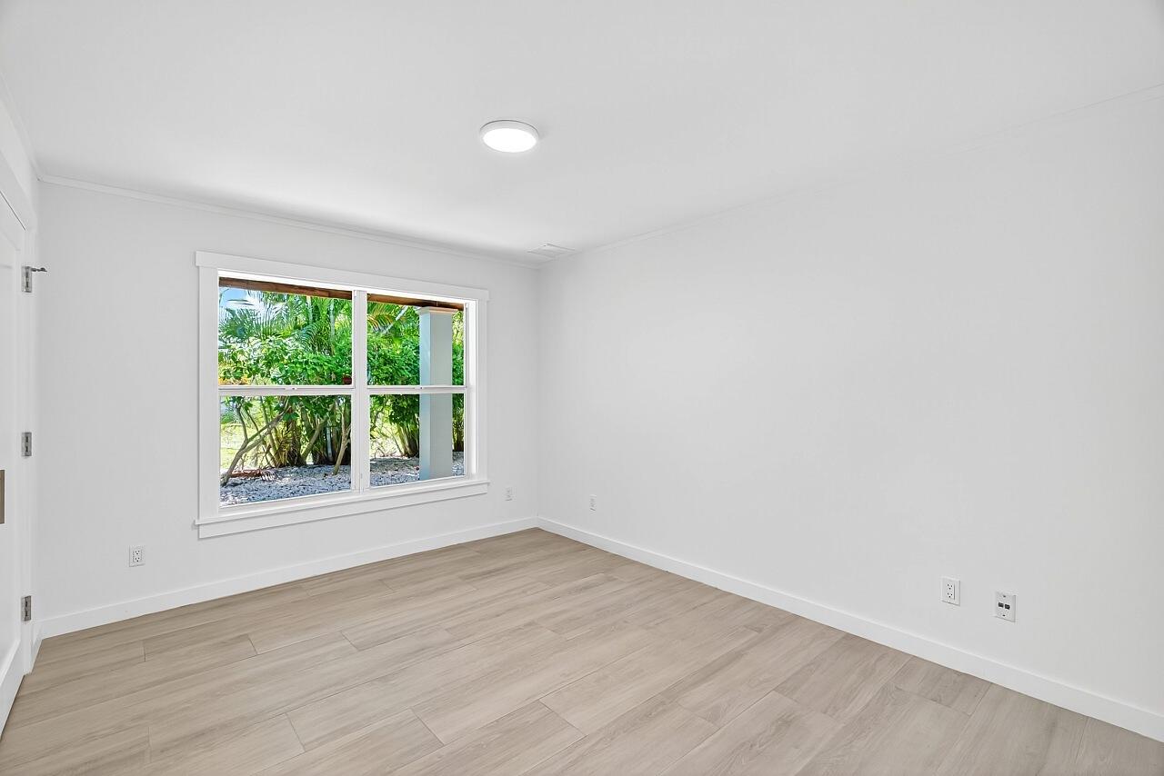 BEACH HOUSE COTTAGES - Residential