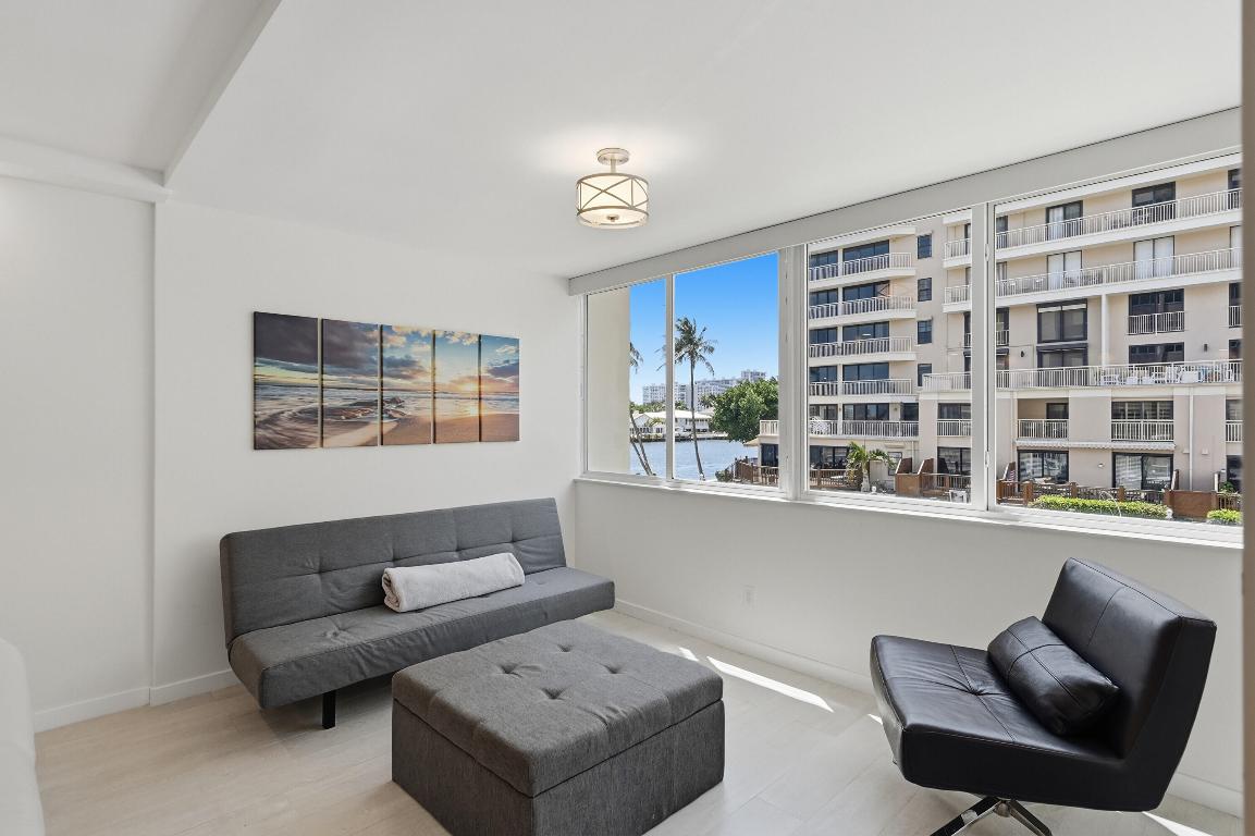 ROYAL MARINER CONDO - Residential