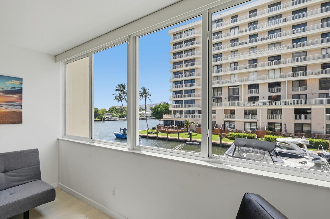 ROYAL MARINER CONDO - Residential