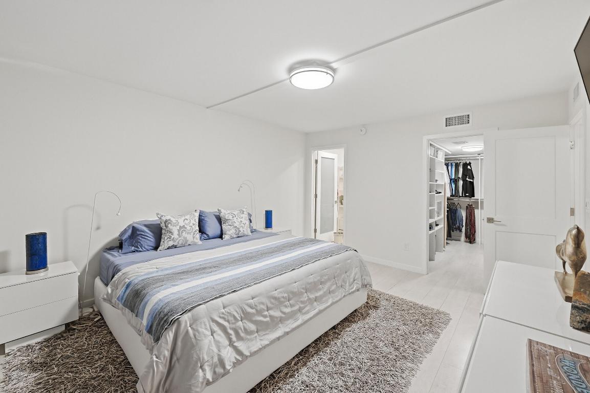 ROYAL MARINER CONDO - Residential