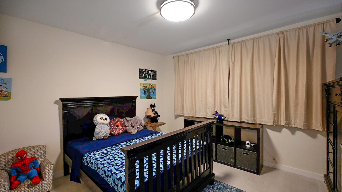 ROYAL MARINER CONDO - Residential