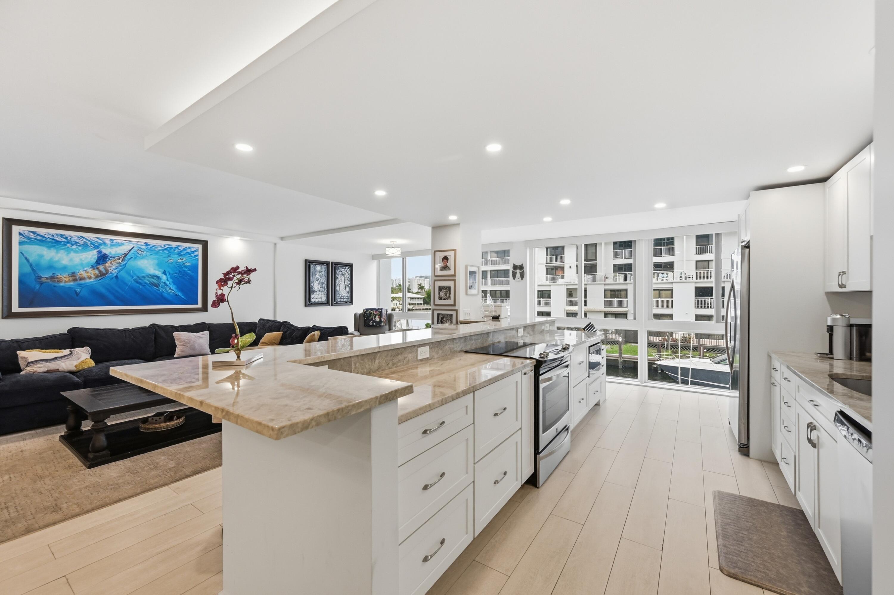 ROYAL MARINER CONDO - Residential