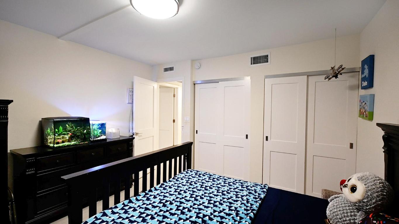 ROYAL MARINER CONDO - Residential