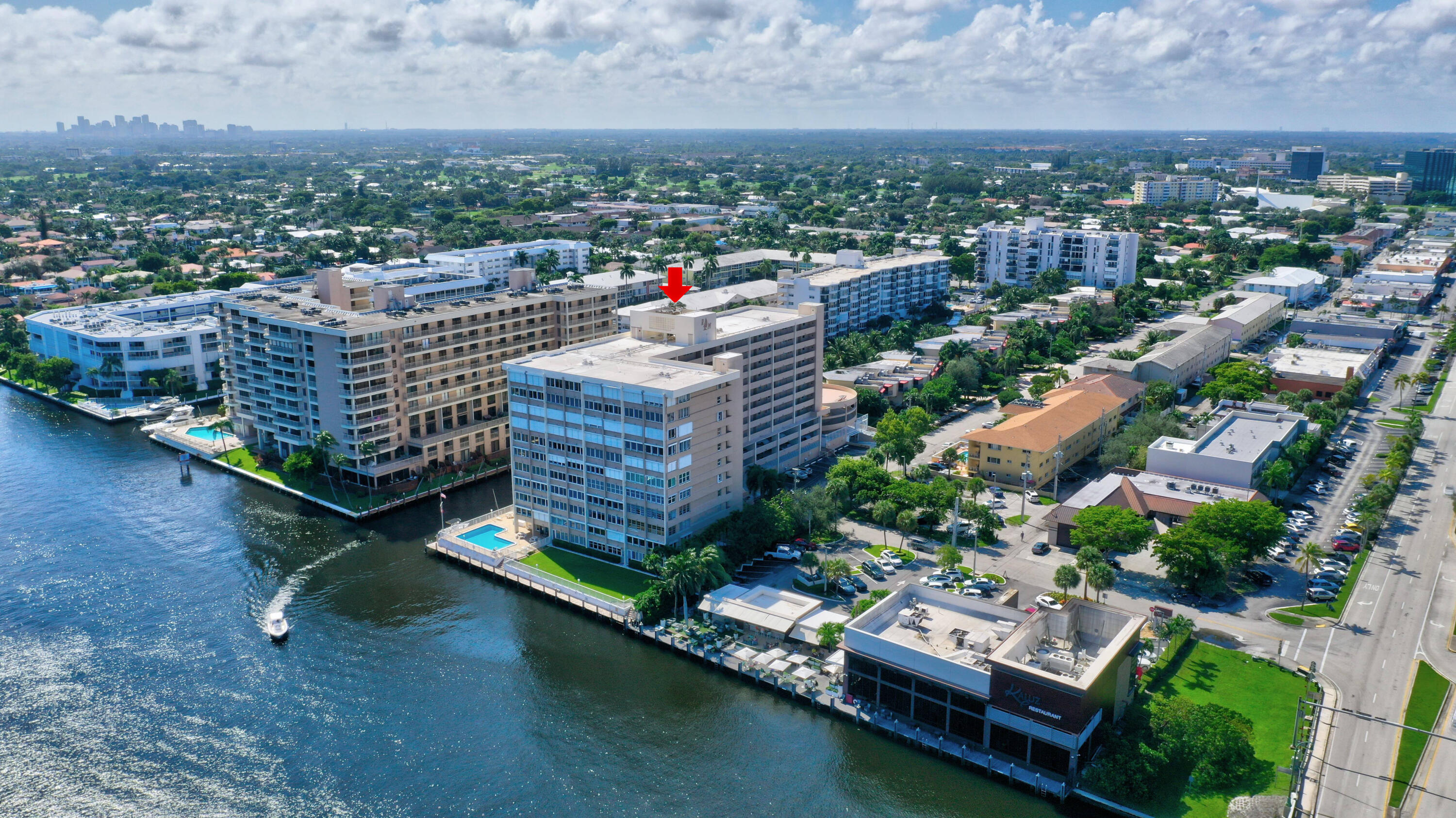 ROYAL MARINER CONDO - Residential