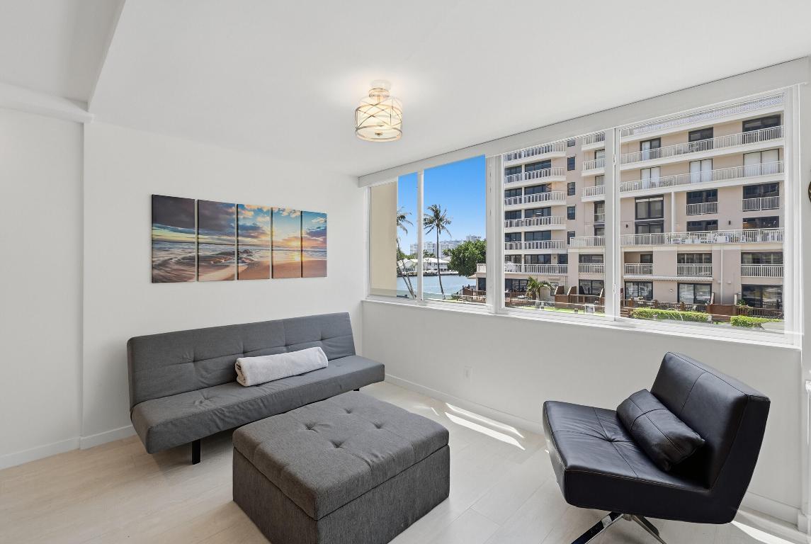 ROYAL MARINER CONDO - Residential