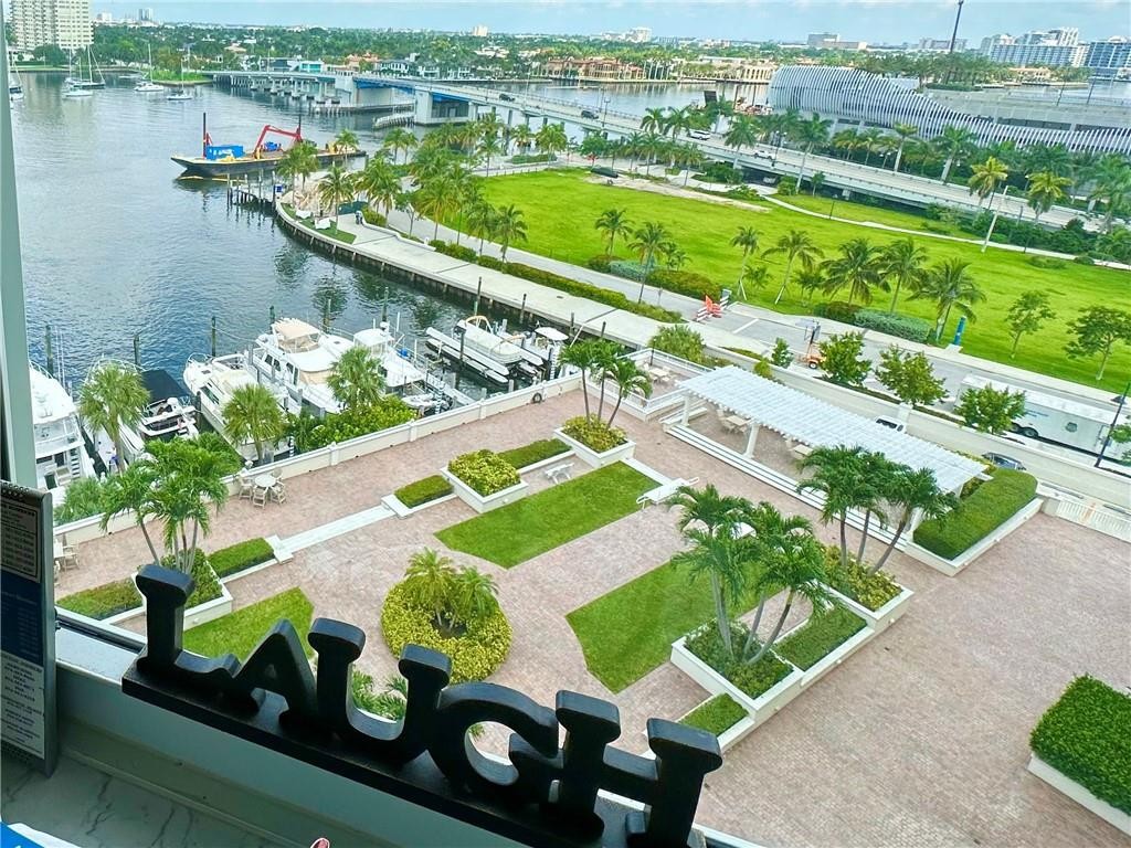 Venetian Condominium - Residential