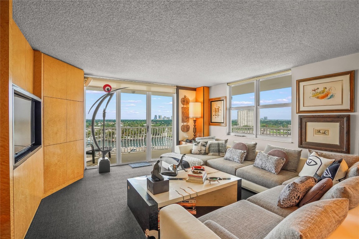 Venetian Condominium - Residential