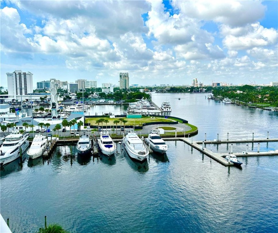 Venetian Condominium - Residential