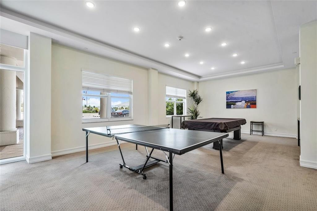Venetian Condominium - Residential