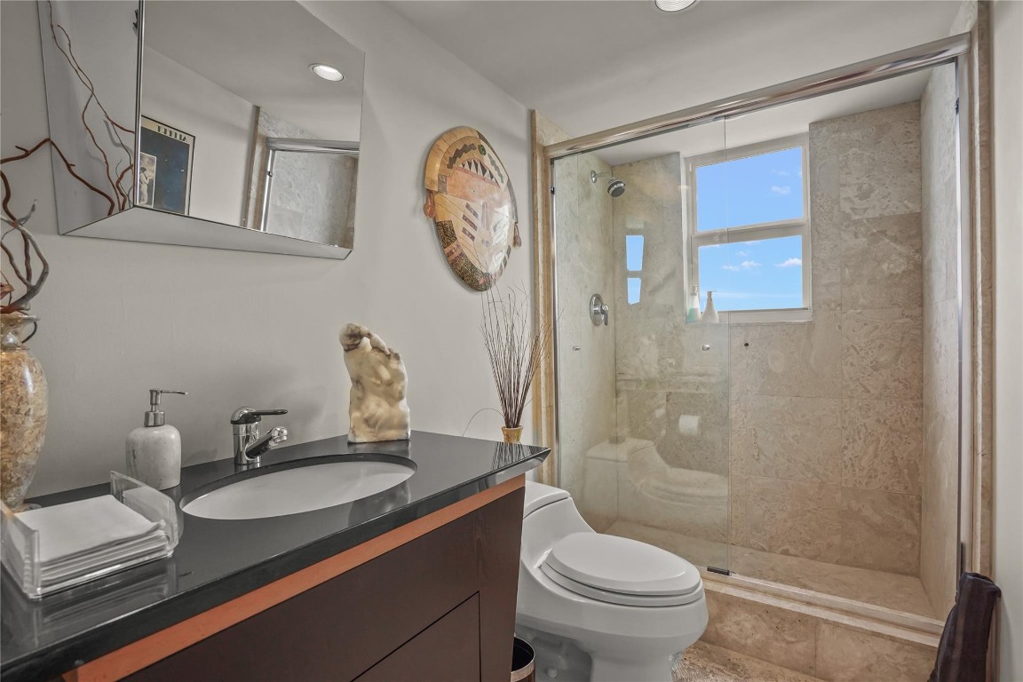 Venetian Condominium - Residential