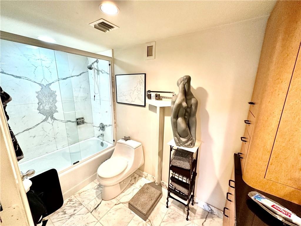 Venetian Condominium - Residential