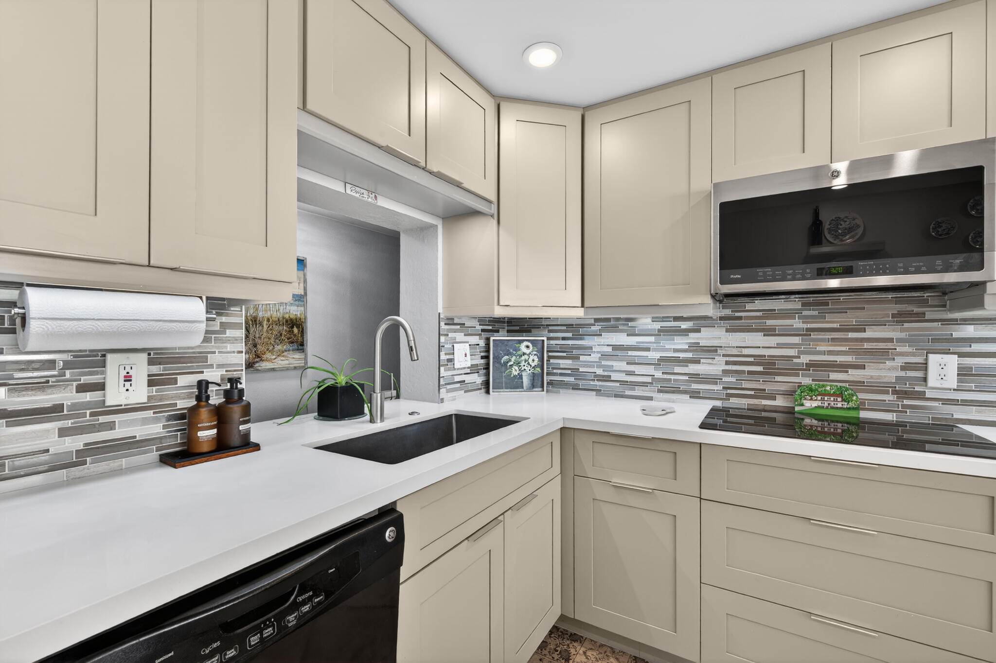 CYPRESS AT WOODMONT - Residential