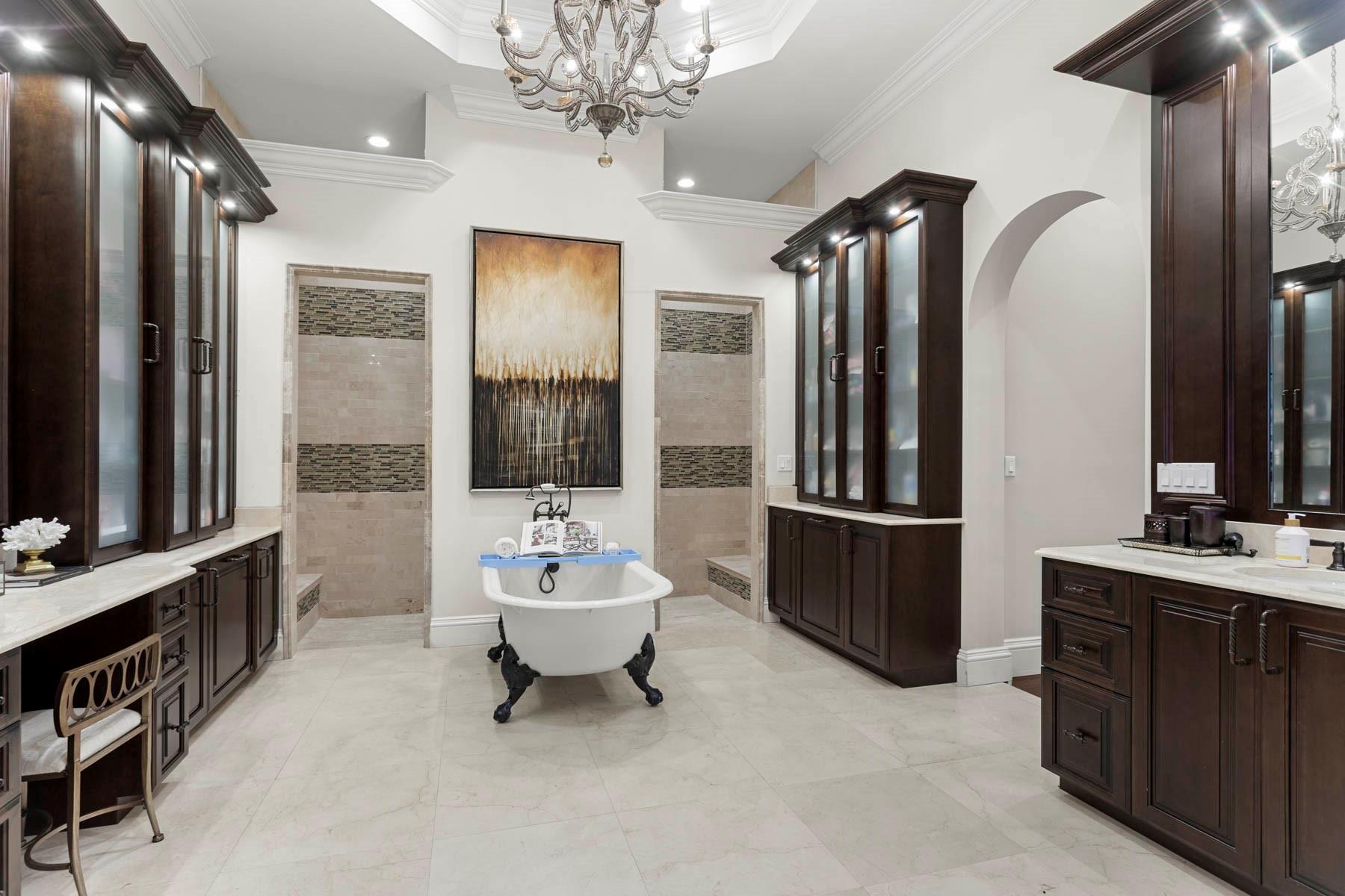 P & J ESTATES - Residential