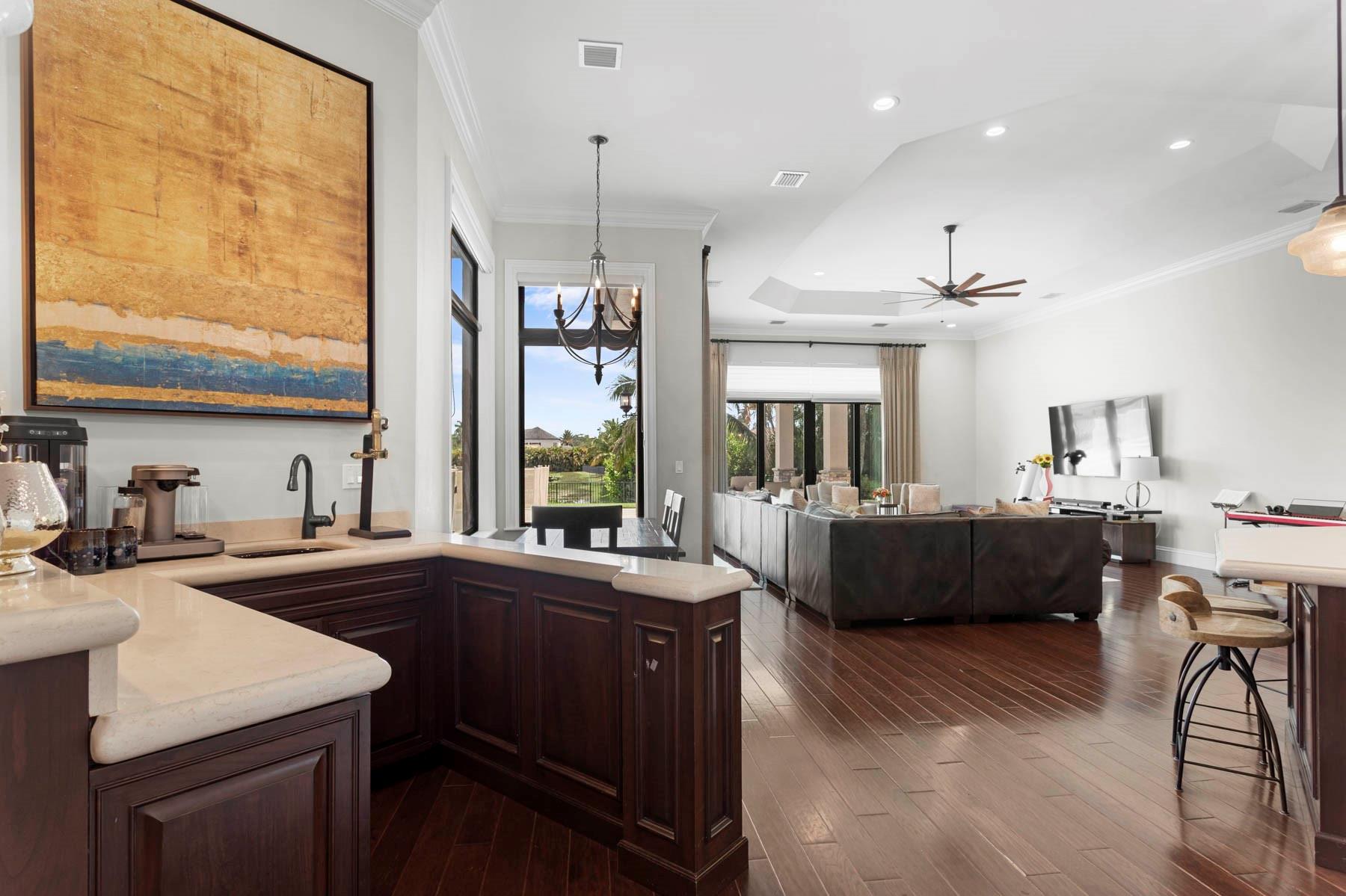 P & J ESTATES - Residential