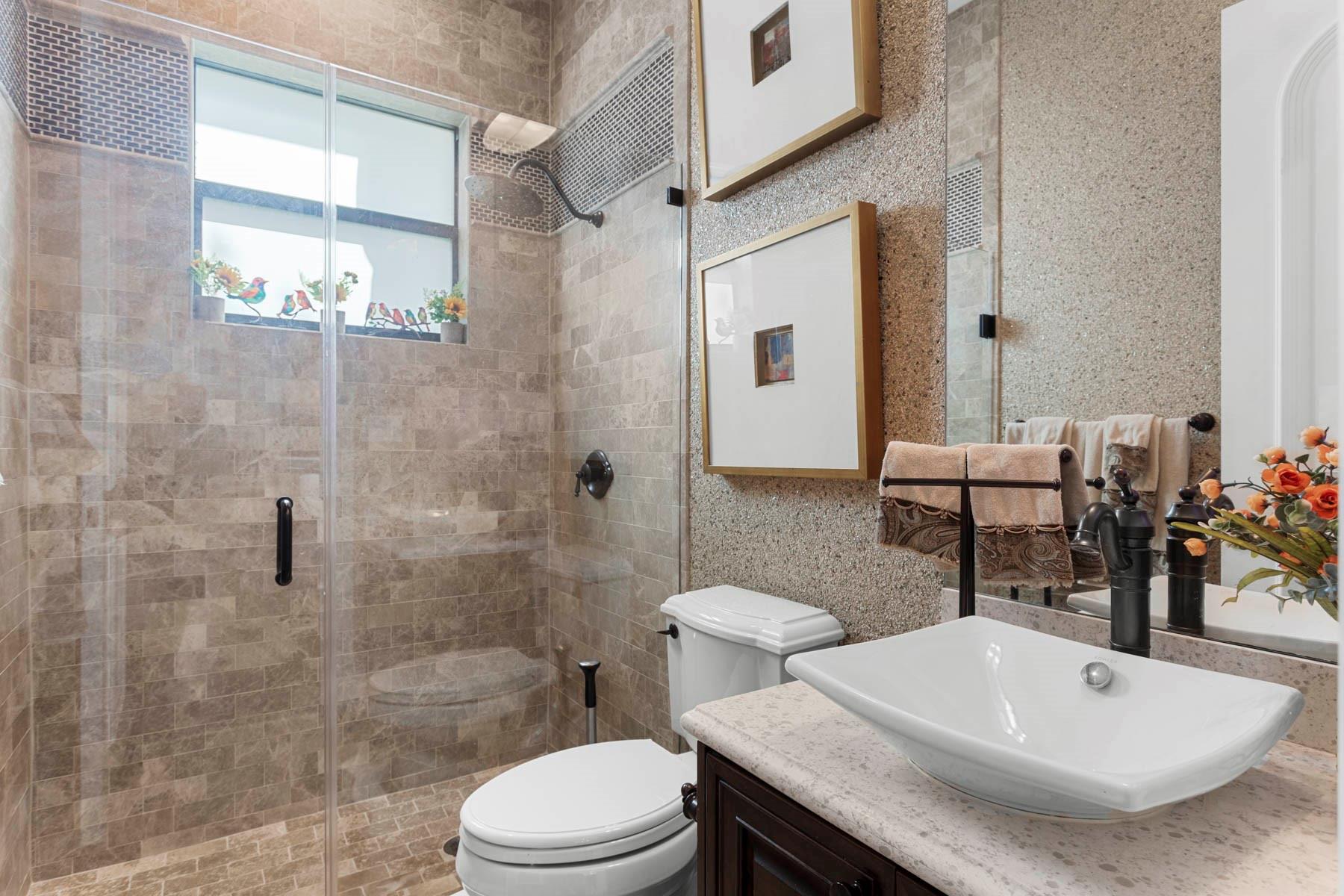 P & J ESTATES - Residential