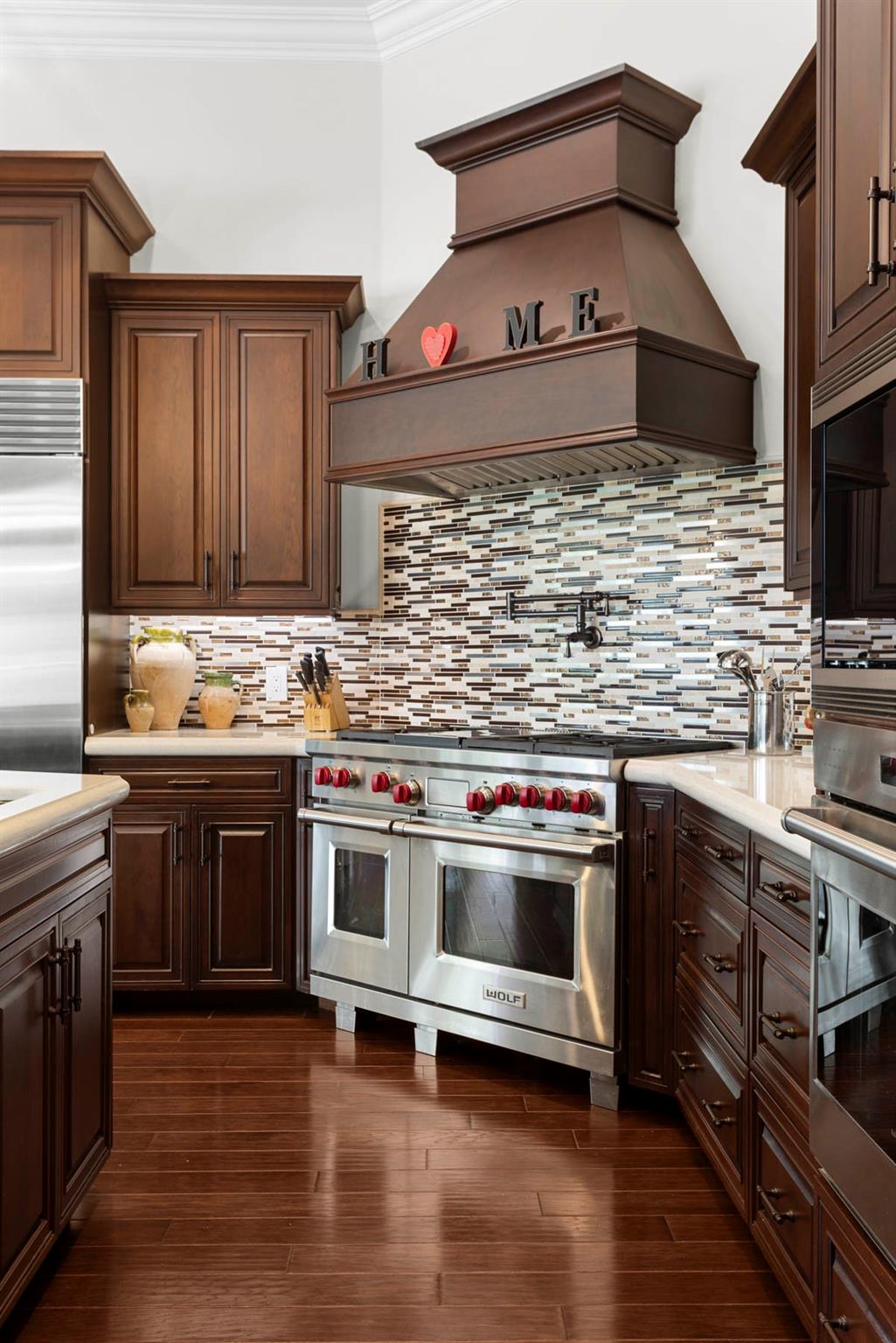 P & J ESTATES - Residential