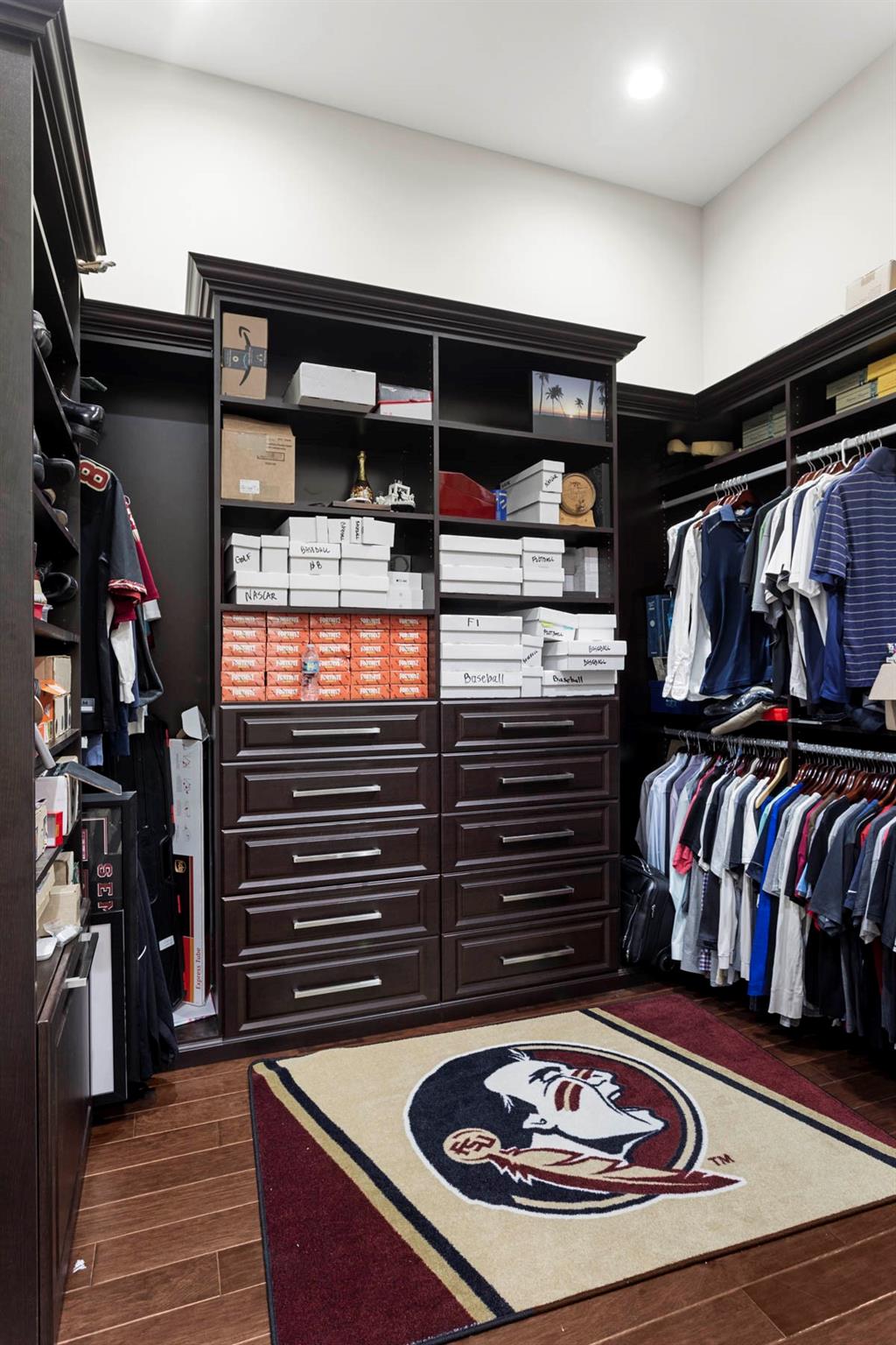 P & J ESTATES - Residential