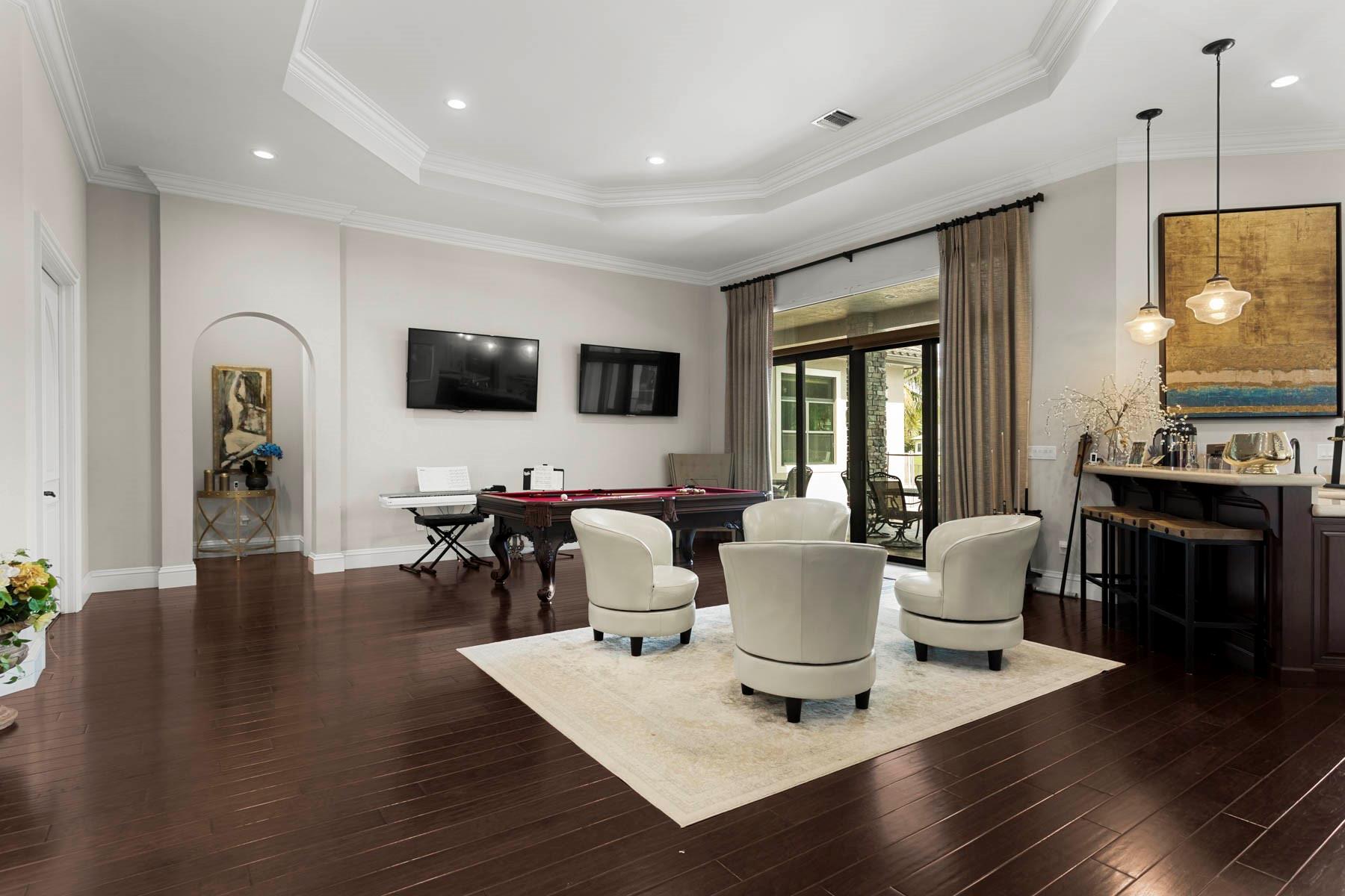 P & J ESTATES - Residential