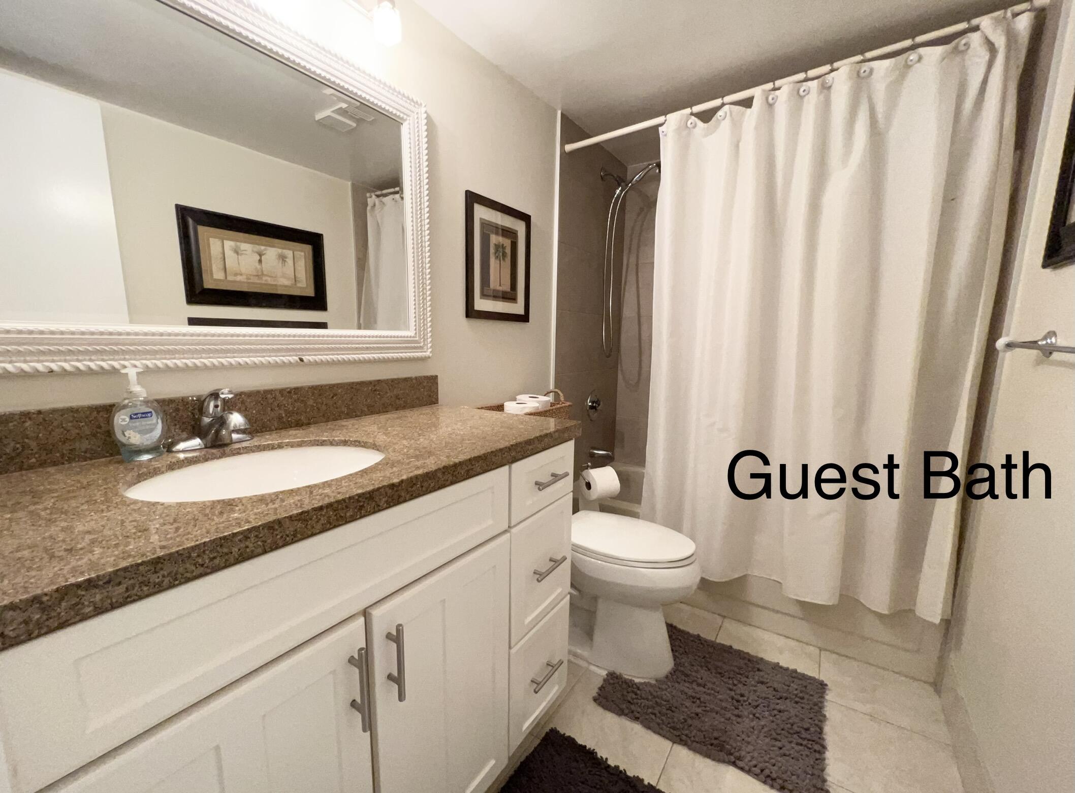 LAKESIDE CONDO - Residential Lease