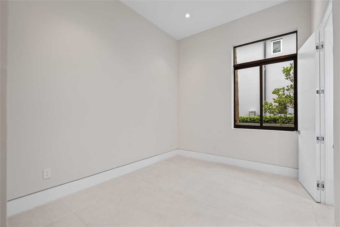 Lauderdale Shores Reamen - Residential