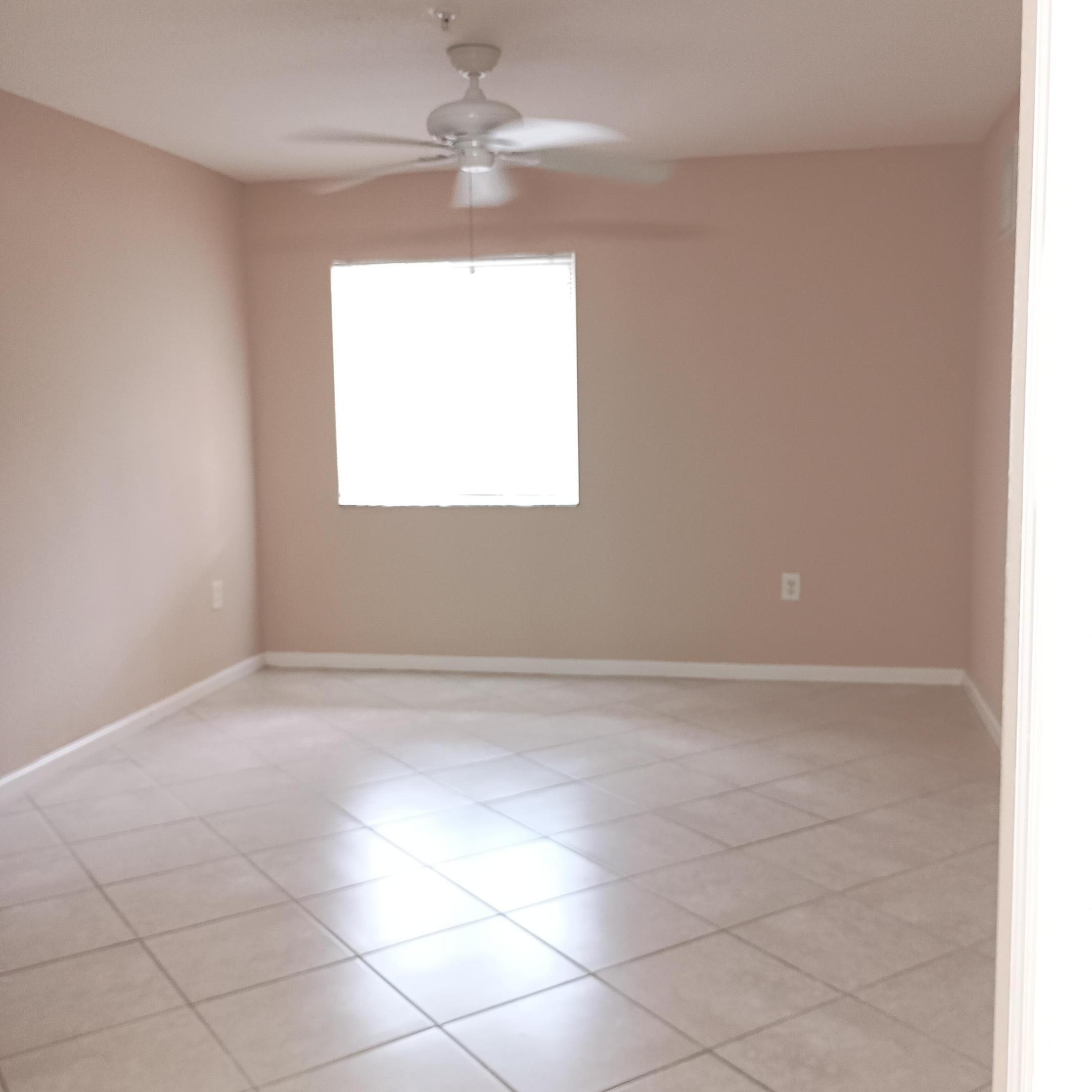 THE CLUB AT ST LUCIE WEST, A CONDOMINIUM - Residential Lease