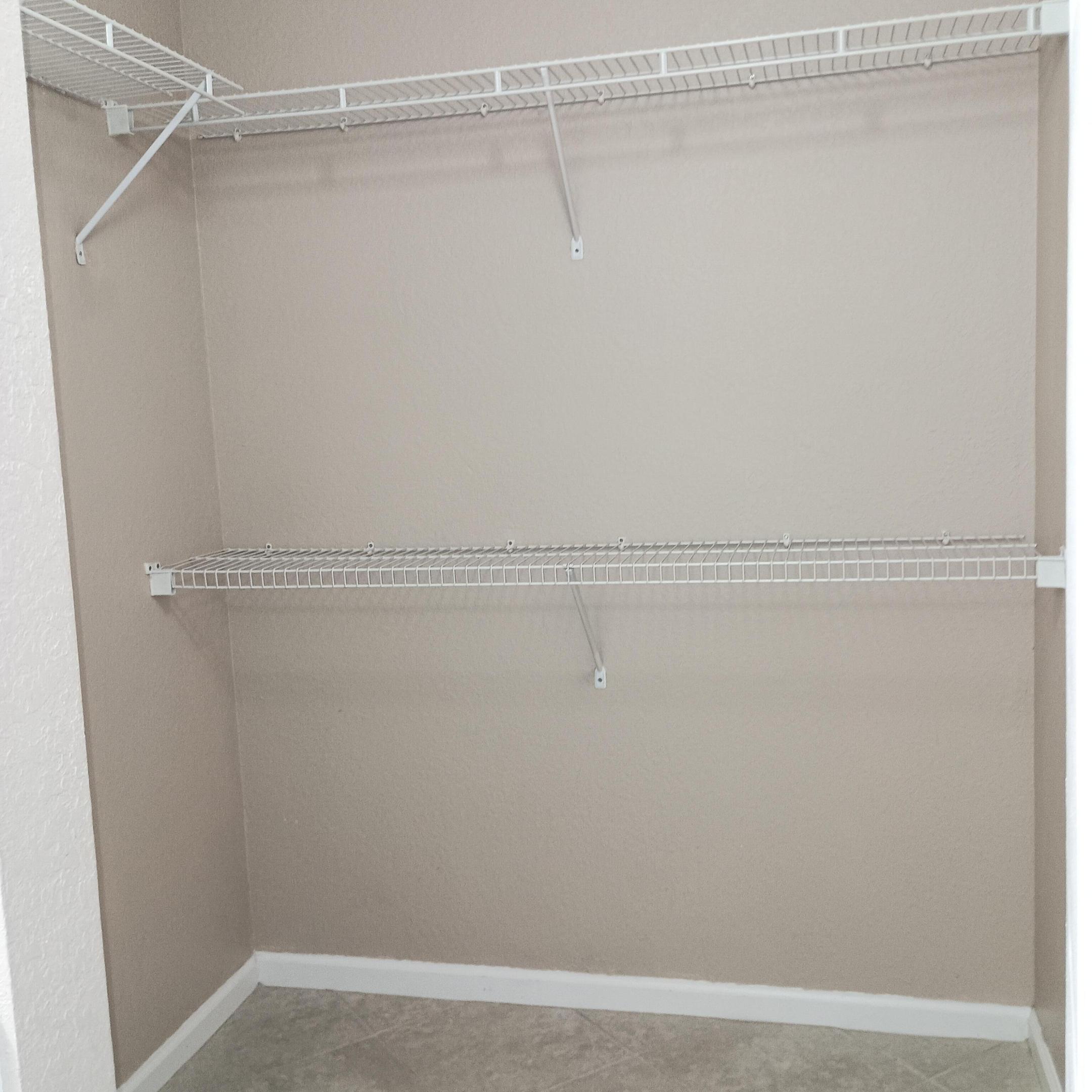 THE CLUB AT ST LUCIE WEST, A CONDOMINIUM - Residential Lease
