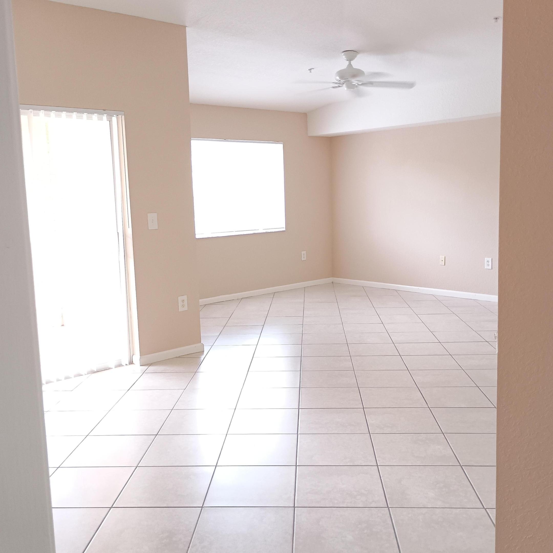 THE CLUB AT ST LUCIE WEST, A CONDOMINIUM - Residential Lease