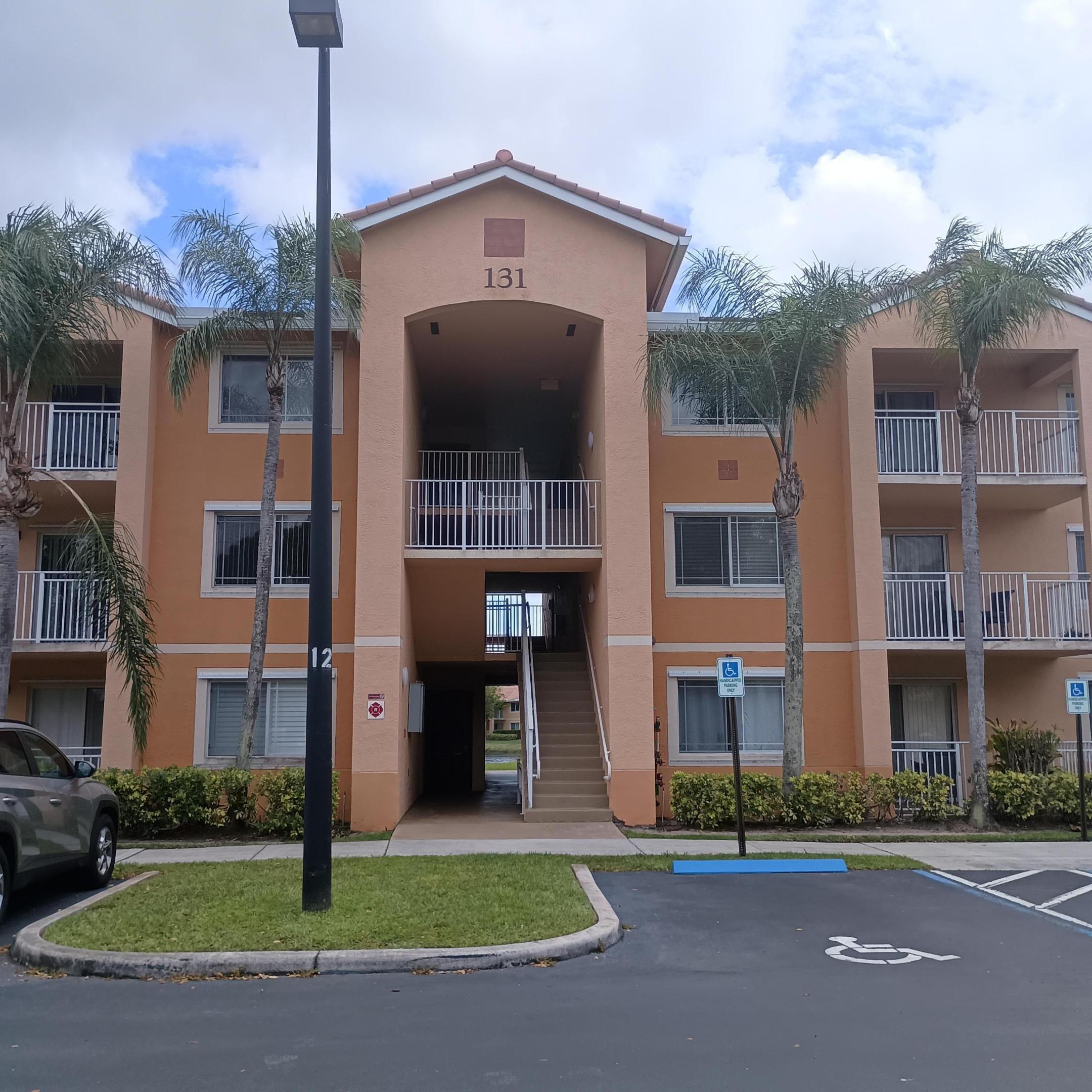 THE CLUB AT ST LUCIE WEST, A CONDOMINIUM - Residential Lease