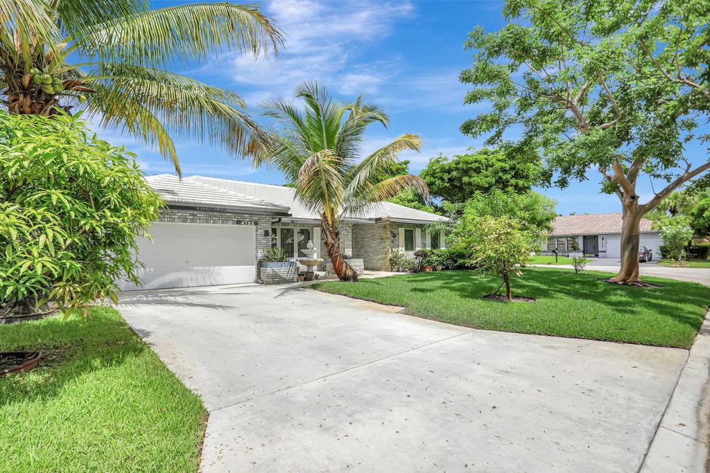Photo of 4722 NW 59th Way, Coral Springs, FL 33067 (MLS # F10448959)