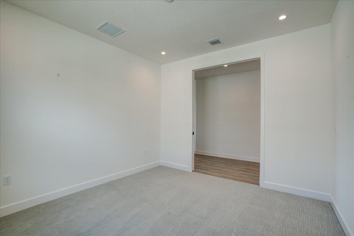 Valencia Grove - Residential