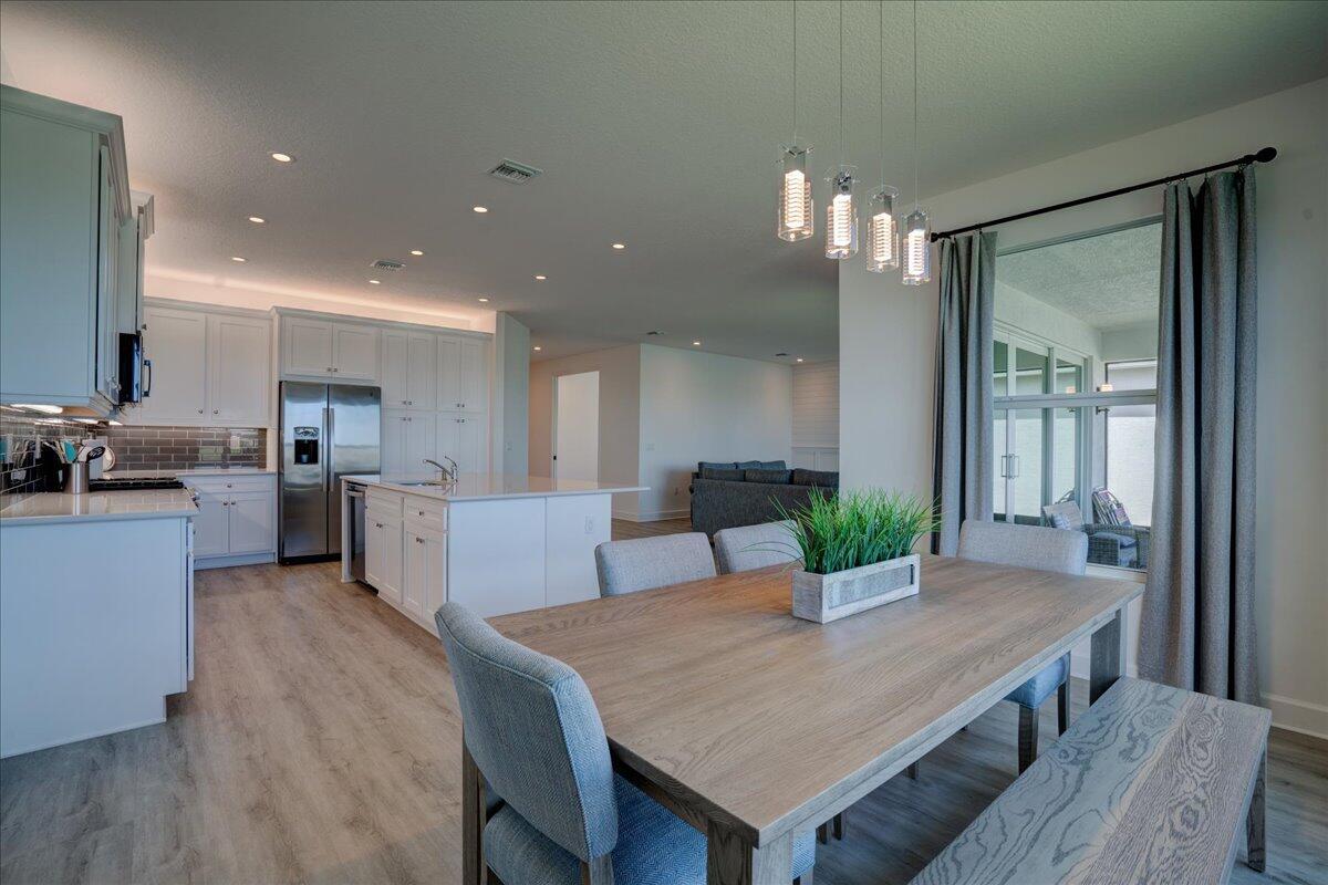 Valencia Grove - Residential