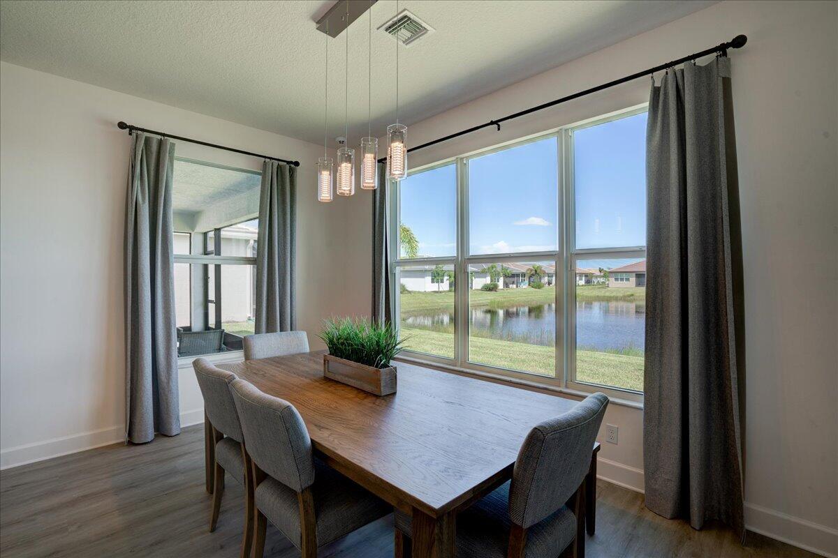 Valencia Grove - Residential