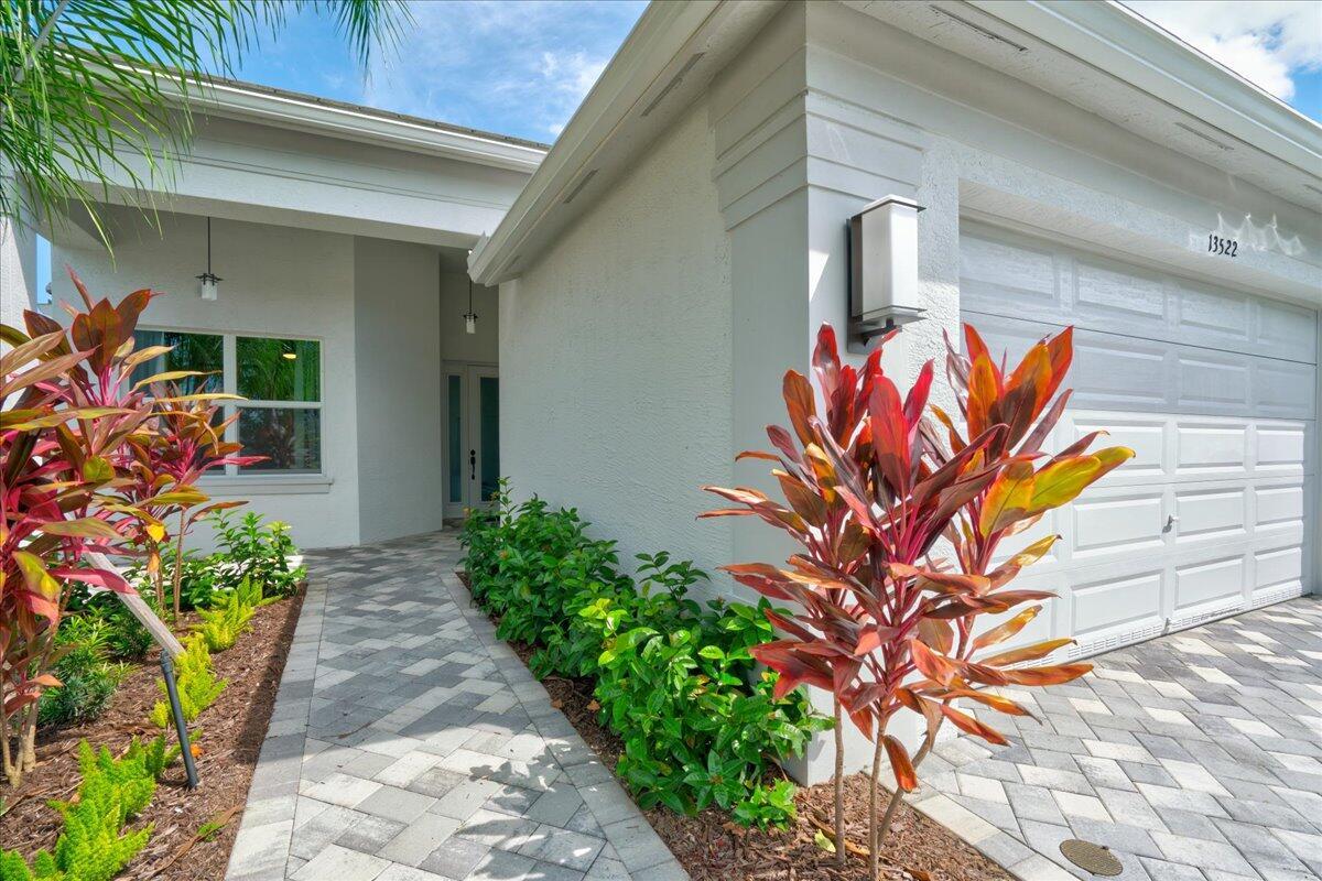 Valencia Grove - Residential