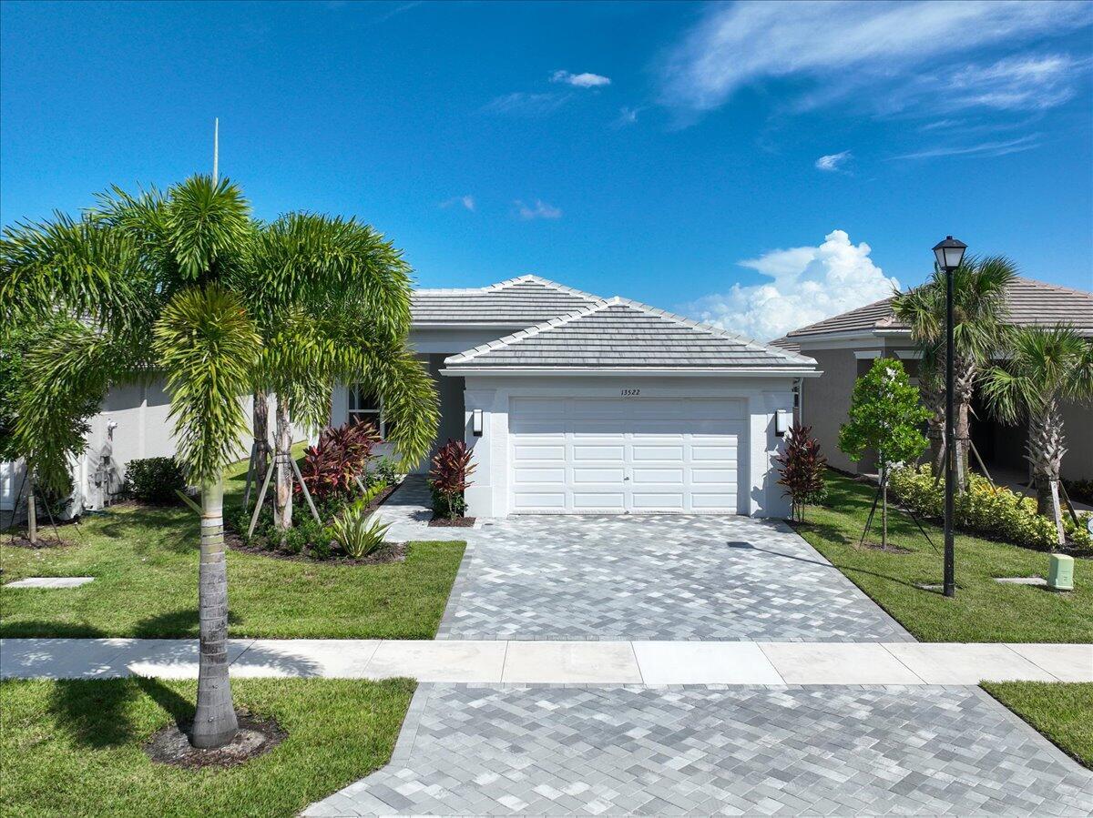 Valencia Grove - Residential