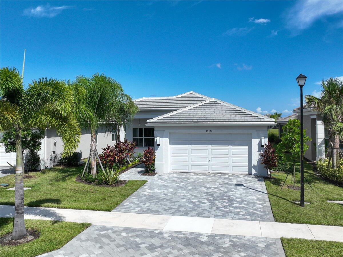 Valencia Grove - Residential