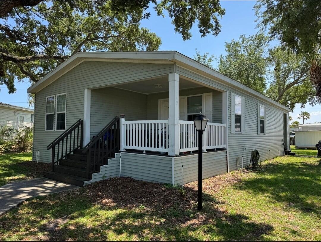 2555 Pga Boulevard 149, Palm Beach Gardens, FL, 33410/$112,500 2 2555 Pga Boulevard 149