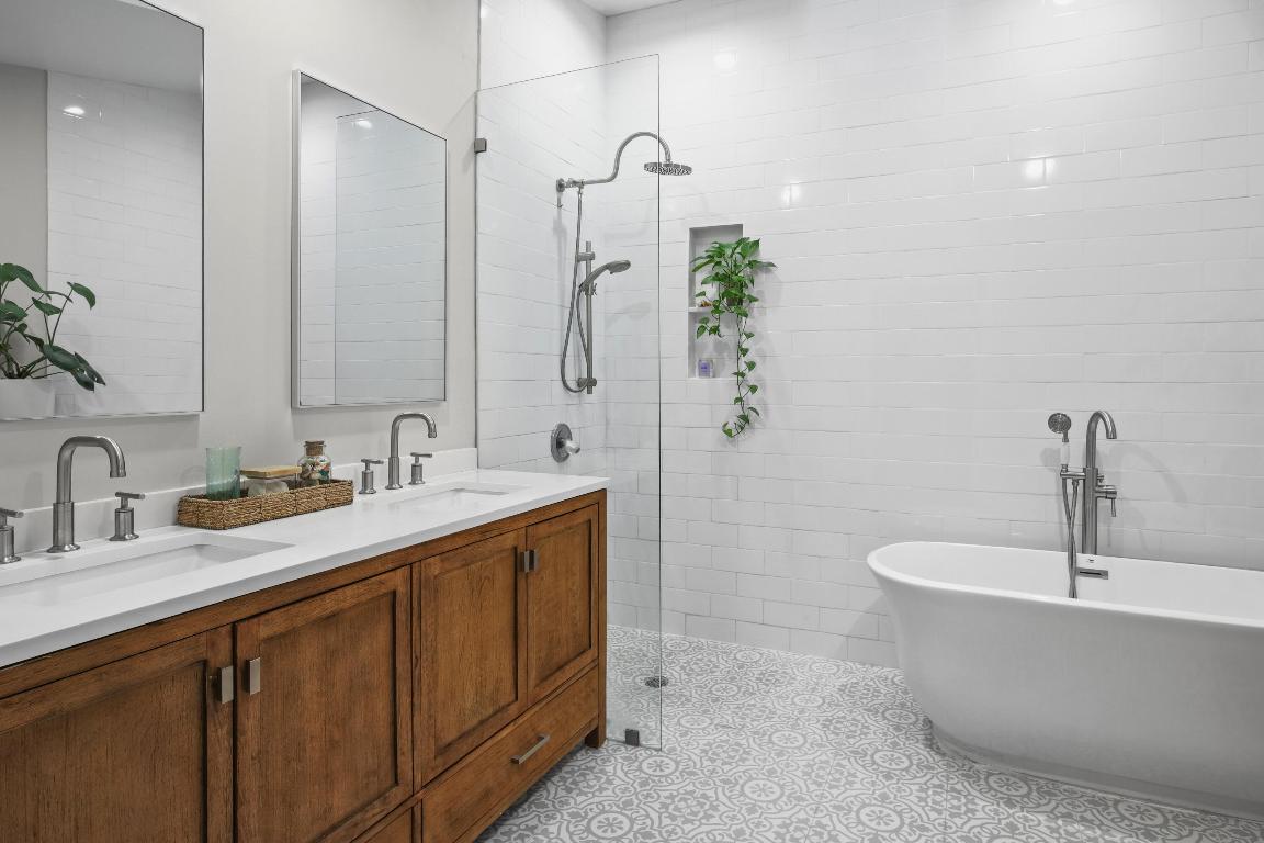 RAINBERRY LAKE PH IV-B - Residential