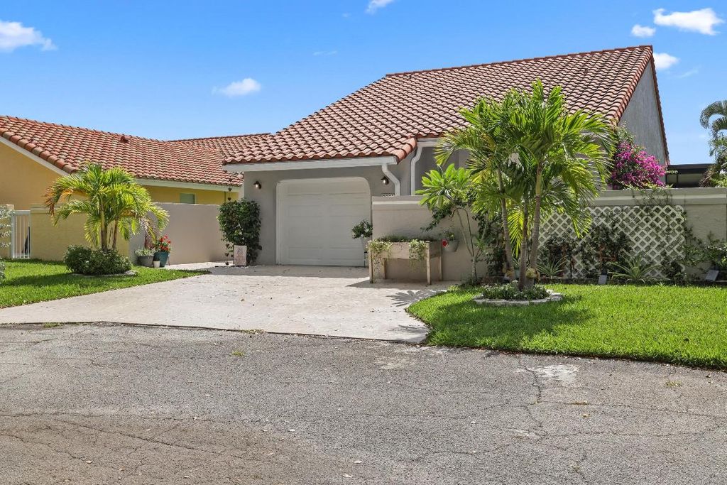 Photo of 2021 NW 15th Place, Delray Beach, FL 33445 (MLS # R11106436)