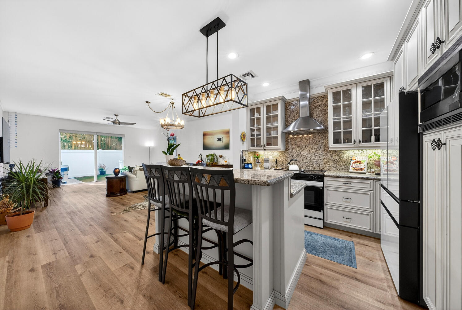 RANDALL MANOR - Residential