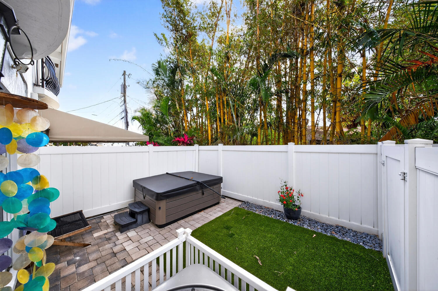 RANDALL MANOR - Residential